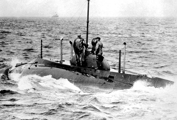Первая атака подводной лодки